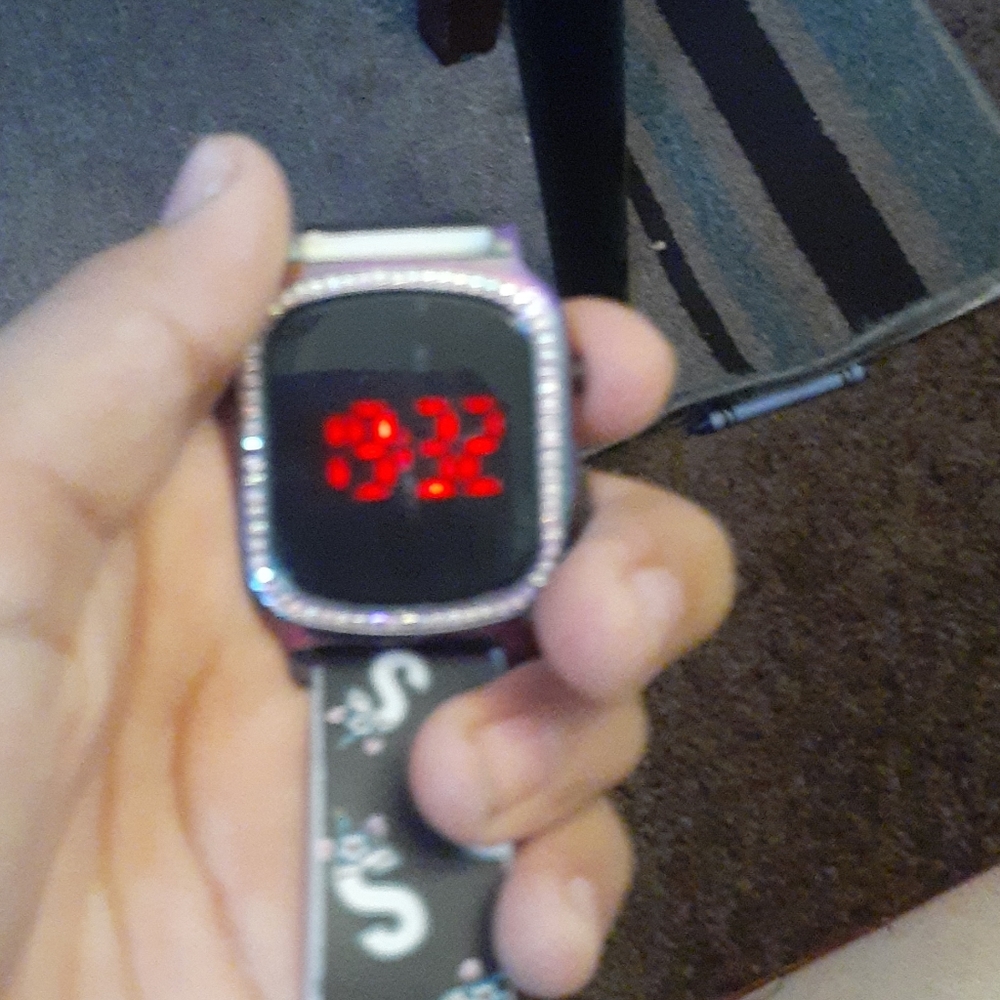 Watch - Picture 2 of 2